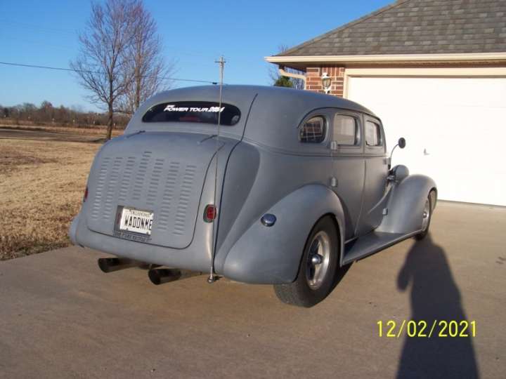 1937-chevy-4-door-chopped-04.jpg